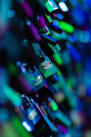 Lock, Macro, Glare, Miscellanea, Miscellaneous, Multicolored, Motley, Blur, Smooth HD phone wallpaper