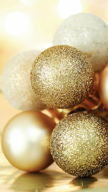 Christmas and New Year, Festive decorations, , Vibrant atmosphere HD phone wallpaper