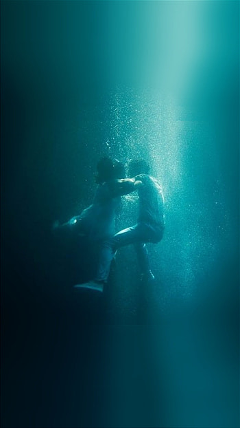 Lompal Trop beau, Clip, Rap, Rappeur, Lomepal, Aestethic, Plongée, Trop beau, Amour, Yeux disent, Mer, Bleue HD phone wallpaper