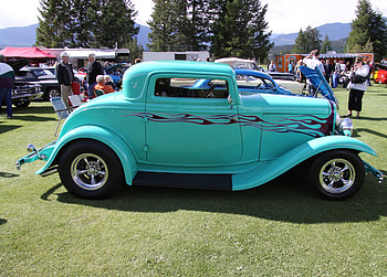 Chevrolet at the Radium Hot Springs car show 72, blue, Tires, graphy, black, green, Chrome, grass, Chevrolet HD wallpaper