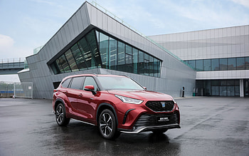 Toyota Crown Kluger, 2022, exterior, front view, new red Crown Kluger, Toyota Highlander, Japanese cars, Toyota HD wallpaper