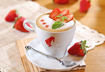 Food, Strawberry, Sweet, Foam, Cappuccino HD wallpaper