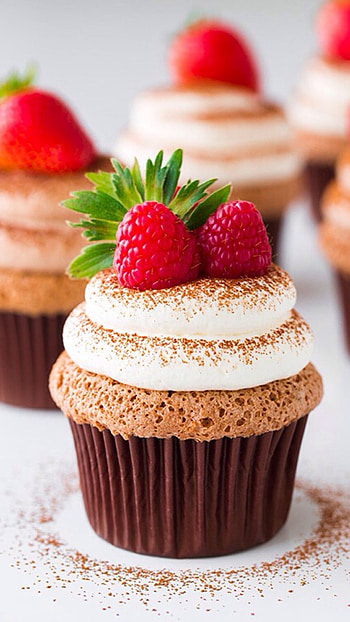 Cupcake, Strawberry Cupcake HD phone wallpaper