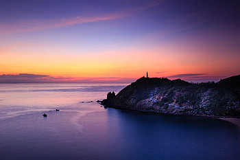 Sea, sunset, silhouette, clean skyline, nature HD wallpaper