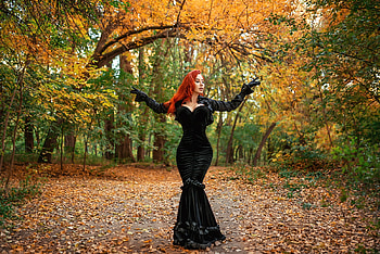 Redhead in a Black Gown, redhead, model, forest, gown HD wallpaper
