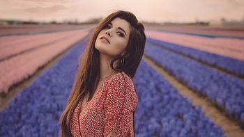 Girl Flower Field , girls, model, field HD wallpaper