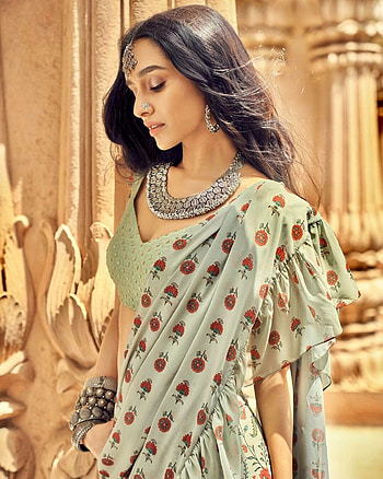 Shraddha Kapoor HD phone wallpaper