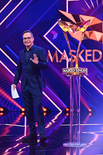The Masked Singer, Crazy comeback, Second time, Verrckt ist sie HD phone wallpaper
