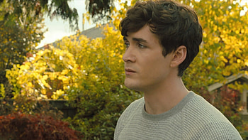 Jonah Hauer-King, A Dog's Way Home HD wallpaper