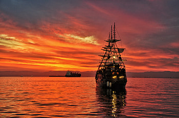 Pirate ship, cloud, sky HD wallpaper