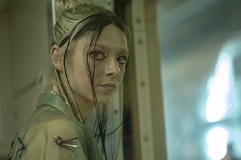 Jules Vaughn, Euphoria HD wallpaper
