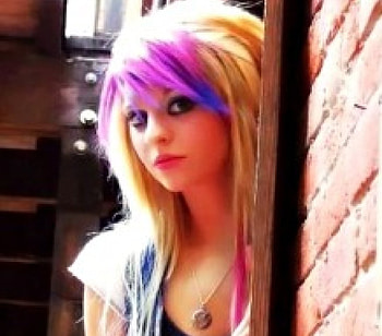 Emo Girl, model, blond, scene, color hair, color, Emo, emo scene, cute, girl, random, adorable, hair HD wallpaper