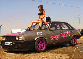 Iva Rusenova with AUDI 80 B2, b2, rusenova, 80, bulgaria, iva, audi HD wallpaper