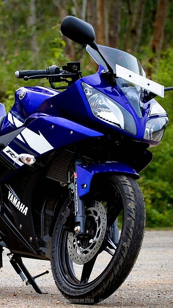 R15 Bike, Green, Nature Background HD phone wallpaper