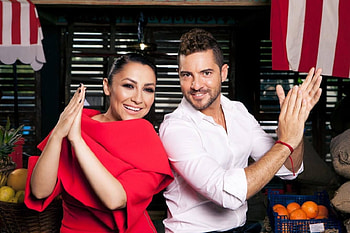 Andra and David Bisbal, spanish, white, romanian, man, girl, singer, Andra, hand, woman, red, couple, David Bisbal, male HD wallpaper