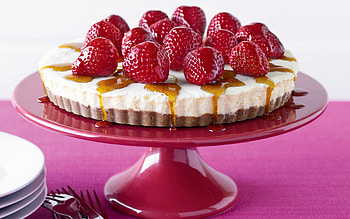 Strawberry Cheesecake, dessert, cheesecake, strawberry, food HD wallpaper