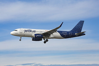 JetBlue Airways, Hostile Billion Cash Bid, Spirit, Fortune HD wallpaper