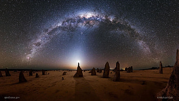 ... milky way in australia s pinnacles by daily ... HD wallpaper
