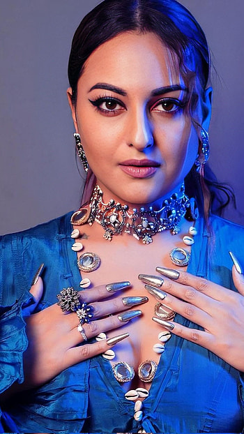 Sonakshi sinha, bollywood actress HD phone wallpaper