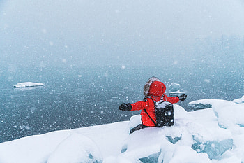 dom, Winter, Nature, Snow, Human, Person, Snowfall HD wallpaper
