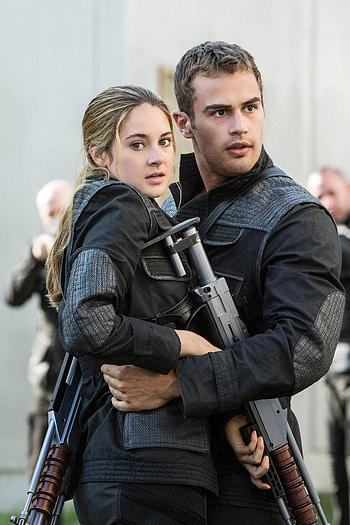 Divergent Series, Couples obsessed, Theo James HD phone wallpaper