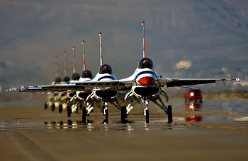 Approaching Thunder, jet, carrier, wing, airline, plane, fly HD wallpaper