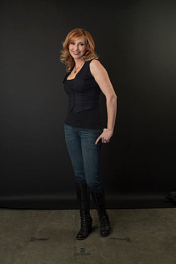 MythBusters, Kari Byron, Celebrity , Inspiring personality HD phone wallpaper