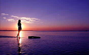 Sunset, women, water, beach HD wallpaper