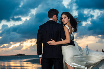 Wedding Couple On Beach, weeding-couple, love, beach HD wallpaper