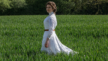 Hayley Atwell, White dress, 1440p resolution HD wallpaper