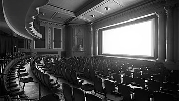 Covid impact, Movie theater business, Industry shifts, Adaptation strategies HD wallpaper