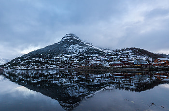 Nature, Mountains, Lake, Reflection, Fog HD wallpaper