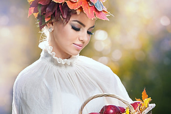 Autumn Beauty, model, eyelashes, girl, fruits, basket, leaves, apples, hair, look HD wallpaper