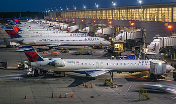 Pinnacle Airlines, Travels, Delta CRJ-900, Vintage aircraft HD wallpaper