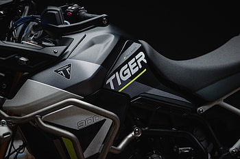 Triumph Tiger 900 Rally Aragón, Triumph Tiger 900 Rally Aragón, vehicle, Triumph Tiger 900 HD wallpaper