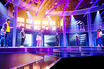Sing On!, Singing Battles, Crowd's Favorite, Electrifying Performances HD wallpaper