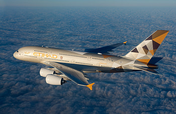 Etihad Airways, Financial performance, Red figures, Industry insights HD wallpaper