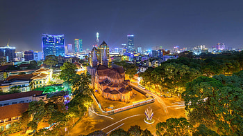 Ho Chi Minh City, City that never sleeps, Vibrant nightlife, Bustling activities HD wallpaper