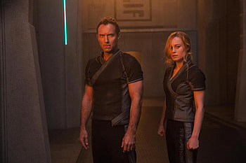 Mar Vell And Carol Danvers In Captain Marvel Movie 2019, captain-marvel-movie, captain-marvel, 2019-movies, movies, brie-larson, carol-danvers, jude-law HD wallpaper