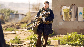 District 9 on Rakuten TV, Streaming platform, Exciting sci-fi movie, Action-packed story HD wallpaper
