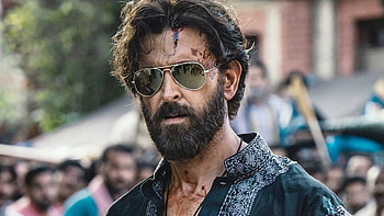 Hrithik Roshan Saif Ali Khan Yogita Bihani Rohit Suresh Saraf Vikram Vedha HD wallpaper