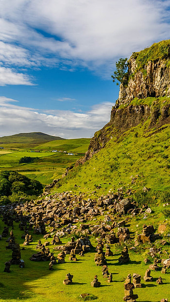 Scenic Fairy Glen, Skye, Trotternish, Scotland HD phone wallpaper