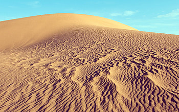 Desert landscape, Natural beauty, Sandy dunes, Sunny skies HD wallpaper