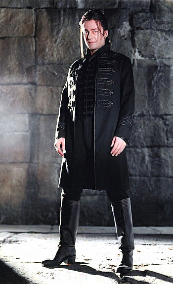 Van Helsing, Immortal creatures, Gothic settings, Deadly rituals HD phone wallpaper
