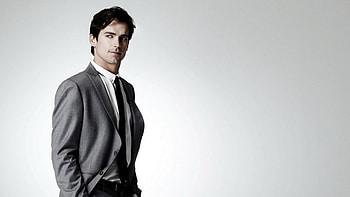 Matt Bomer , Handsome celebrity vibes, Striking and captivating, Hollywood allure HD wallpaper
