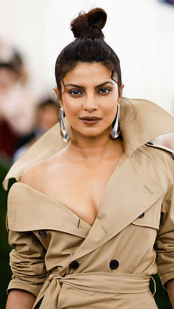 Priyanka Chopra, Heroine, Priyanka Chopra Heroine HD phone wallpaper