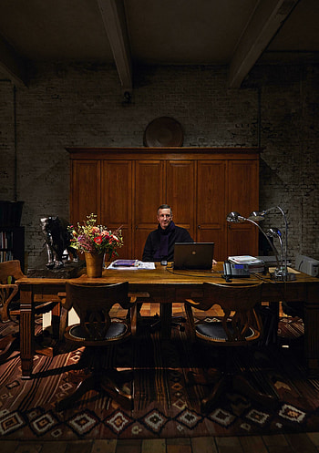 Dries Van Noten, Modemaschine droht durchzudrehen HD phone wallpaper