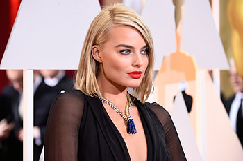 Margot robbie, 2017, red carpet HD wallpaper