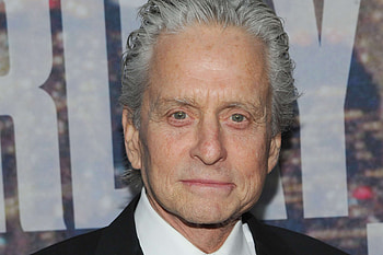 Michael Douglas, Computer , Striking visuals, enhancement HD wallpaper