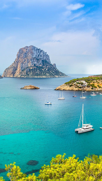 Ibiza , Vibrant colors, Captivating ry, Eye-catching display HD phone wallpaper